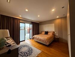 Jalan Pelatok (D16), Terrace #560833941